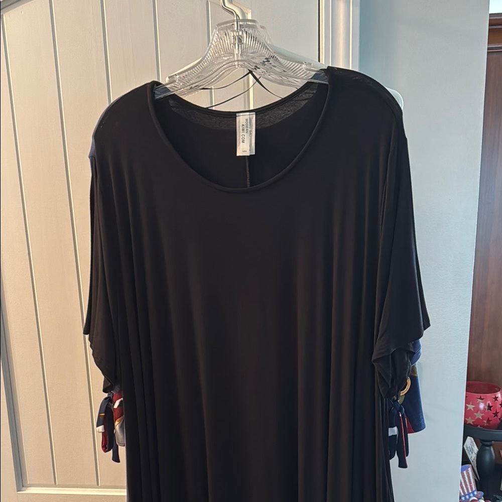 Elegant Black Midi Dress